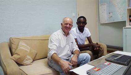 Donación de ordenadores para la enseñanza del Español