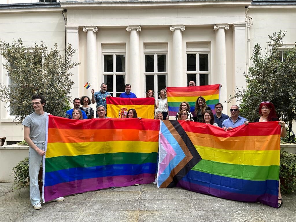 pride embajada