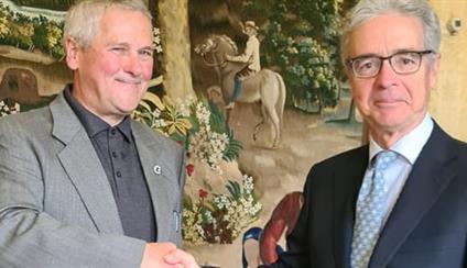 The Ambassador welcomes the Trustee of the Basque Children