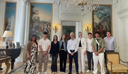 Students from the Cañada Blanch Foundation visited the Embassy