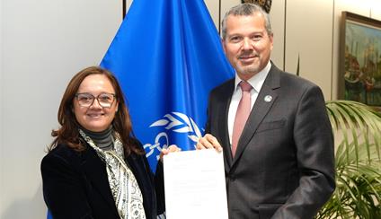 Ambassador Aparici presented her credentials to the International Maritime Organization (IMO)