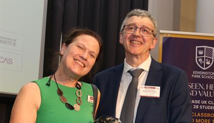 The Education Attaché at the Spanish Embassy, Fernando Bartolome Usieto, has been honoured the "Education Attaché of the Year" prize