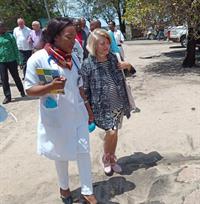 La Embajadora visitó el Hospital Central de Beira