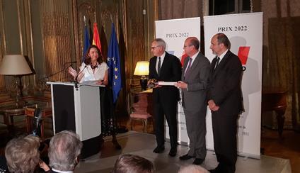 Entrega del Premio Diálogo Francia a Grupo Puig en la Embajada de España