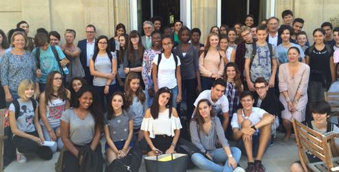 Visita a la Embajada