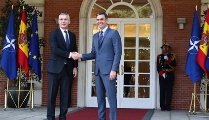 President Sánchez meets with NATO Secretary General Jens Stoltenberg