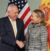  04/02/2012. El ministro junto a la secretaria de Estado de EEUU, Hillary Clinton. Foto EFE