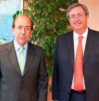 29/02/2012. El SEAE, Gonzalo de Benito, junto al subsecretaro chileno, Fernando Schmidt. Foto Maec