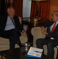 05/03/2012. El ministro García-Margallo junto al secretario General  de la OCDE, Ángel Gurría. Foto Maec