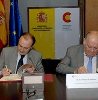 El Secretario de Estado de Cooperación y para Iberoamérica (SECIPI), Jesús Gracia Aldaz, y el Secretario General Iberoamericano (SEGIB), Enrique V. Iglesias. Foto AECID