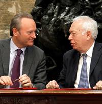 El ministro se reúne con el presidente de la Generalitat valenciana