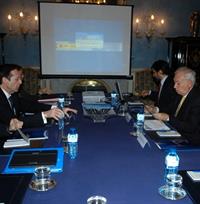 El ministro García-Margallo en la reunión del Patronato de la FIIAPP. Foto Maec