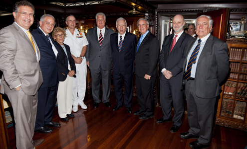 El ministro de Asuntos Exteriores y de Cooperación, junto al presidente de la Fundación España Florida 500 años, Emilio Sánchez,