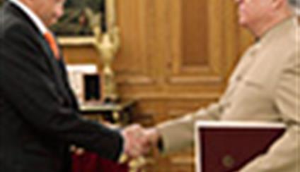 Diecisiete representantes diplomáticos presentan cartas credenciales