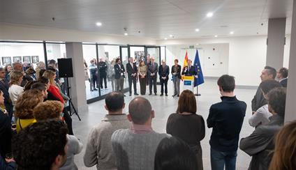 El ministro Albares agradece la labor del Servicio Exterior